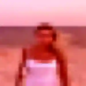 Contacte Cecile, 19 ans à Val-de-Reuil en privé