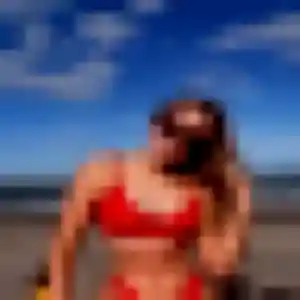 Lena, 34 ans, en ligne à Valbonne pour une rencontre coquine