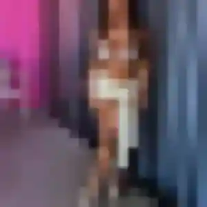 Zina de Vallet, 39 ans - rencontre sexe discret