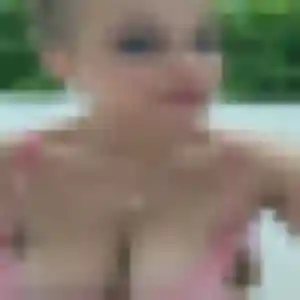 Apolline, 26 ans, connectée à Velaux pour une rencontre coquine