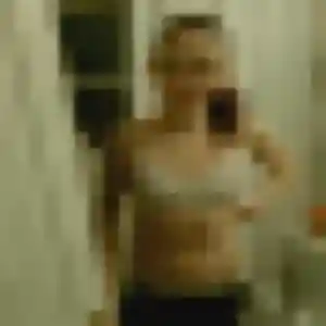 Sexy Isabella, 27 ans à Villette-d'Anthon - découvrir son profil